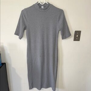 Old Navy Gray Mock Neck Sheath Midi Dress